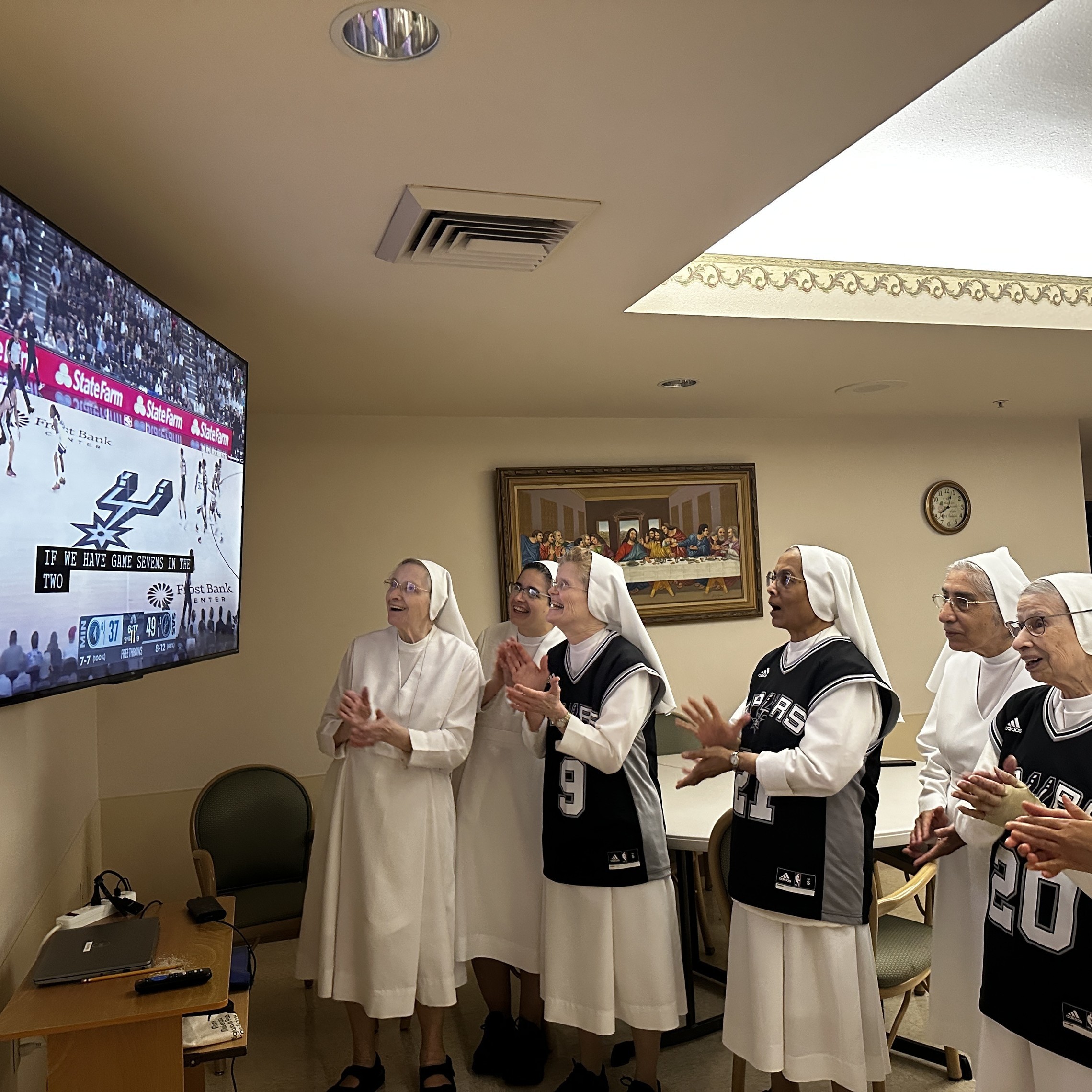 Salesian Sisters, Spurs 1