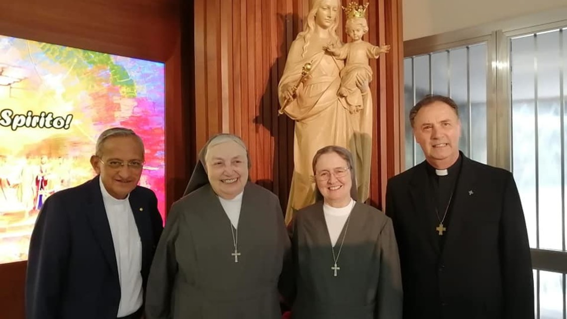 Mother Chiara and group