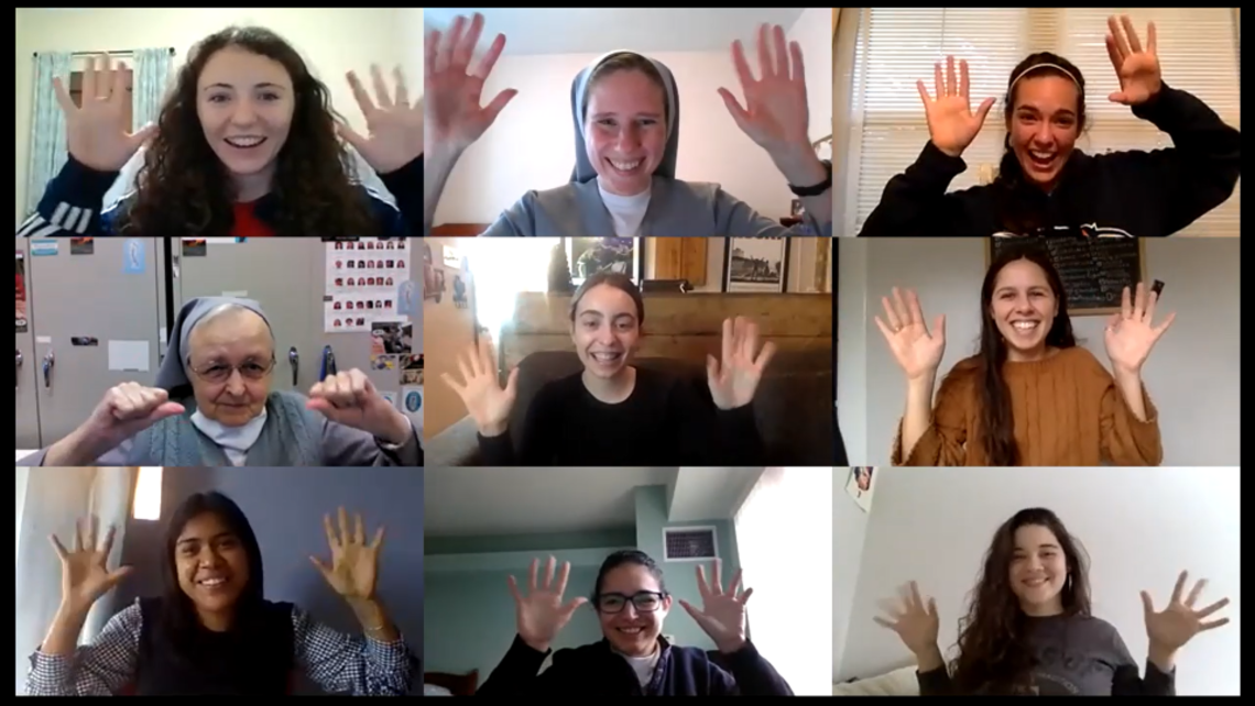 Zoom Happy Hands 1