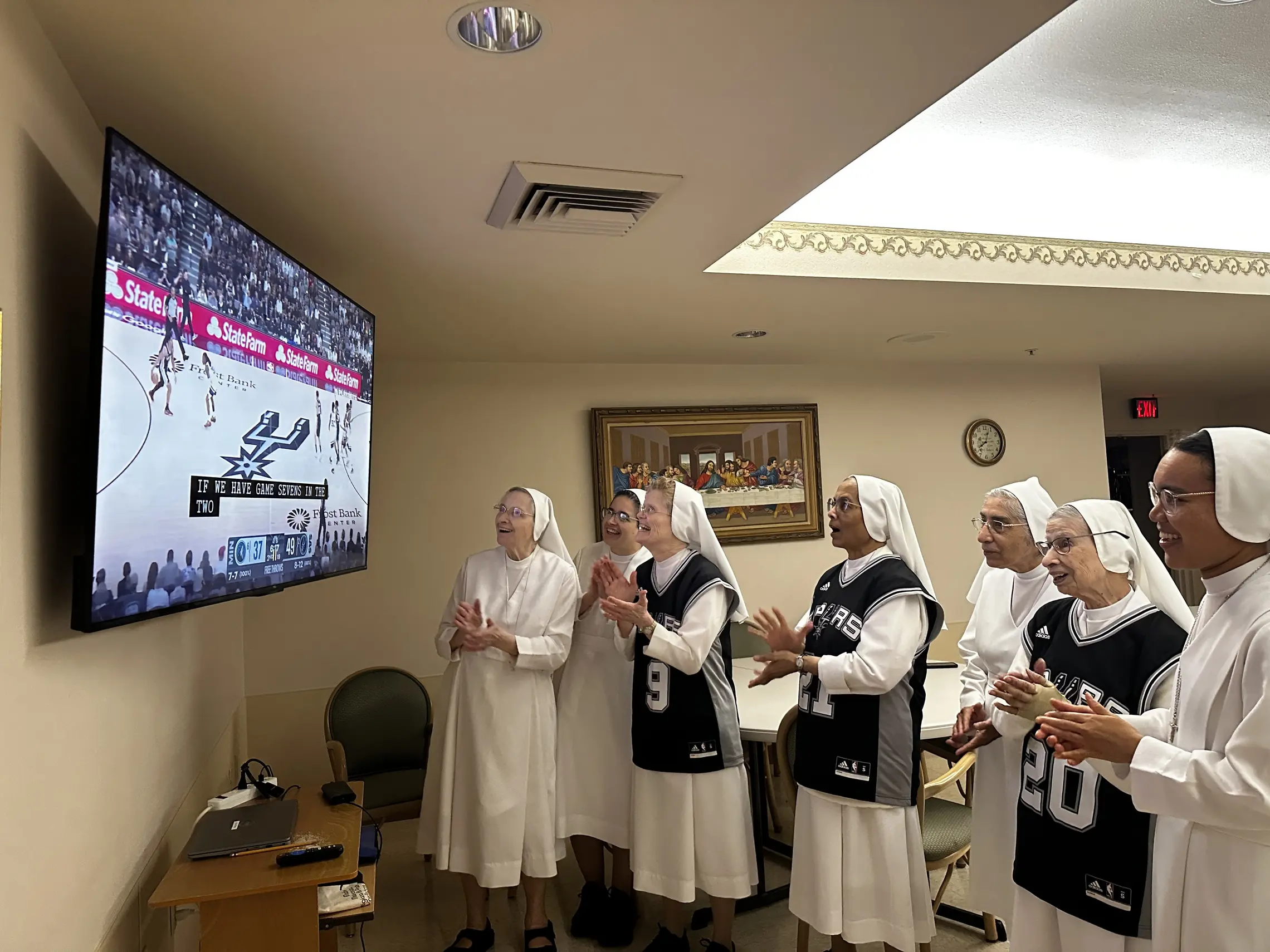Salesian Sisters, Spurs 1