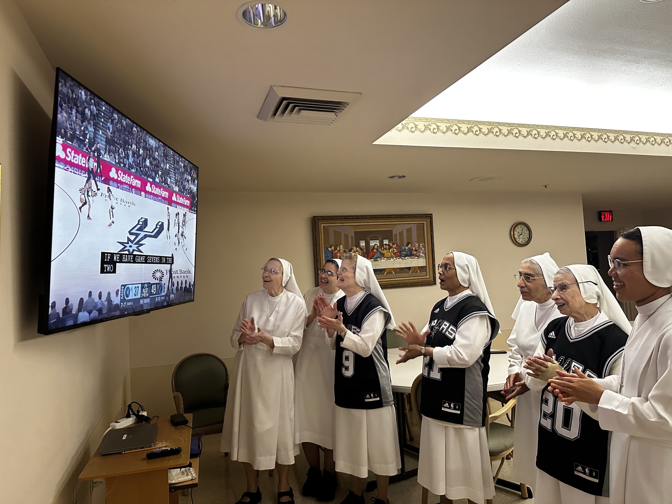 Salesian Sisters, Spurs 1